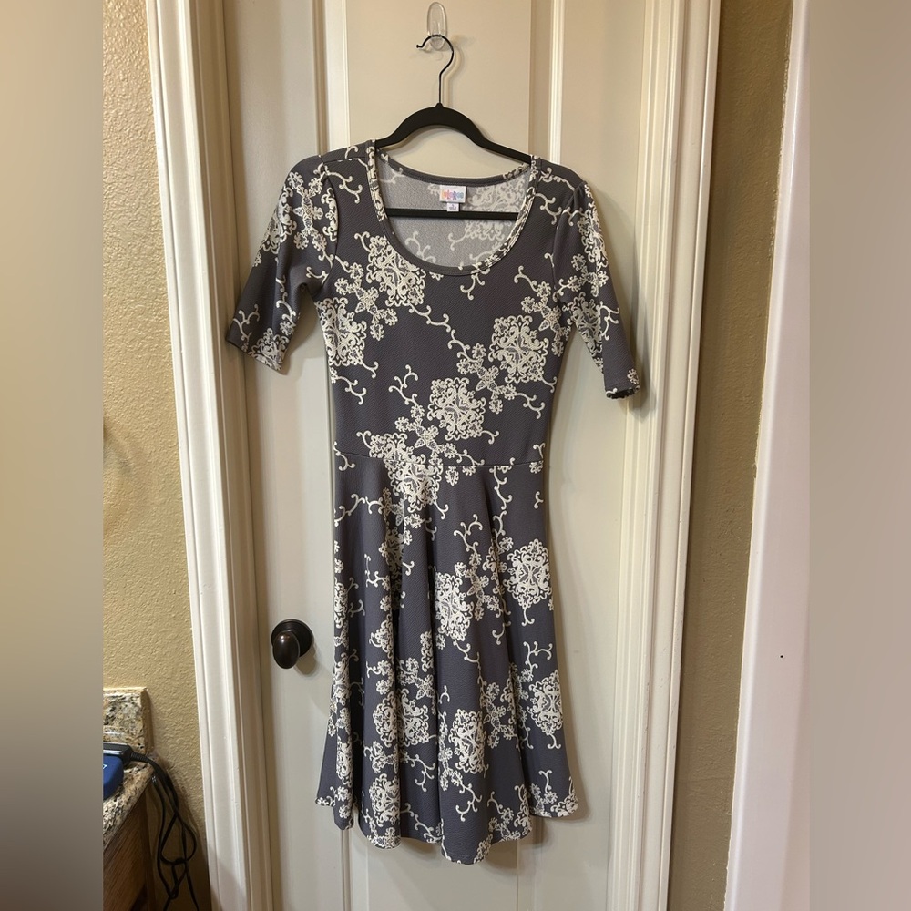 S Elegant Lularoe Nicole Dress